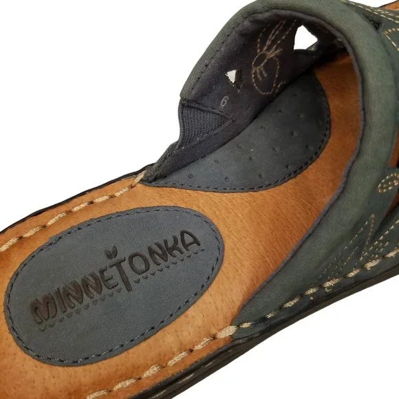 Minnetonka Women's Leather Sandals Floral Embroidered Size 6 - Picture 7 of 7